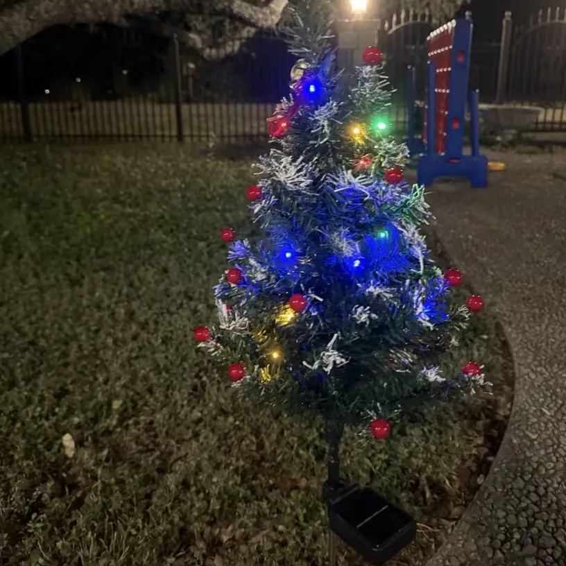 🎄Solar Christmas Tree Lights ✨